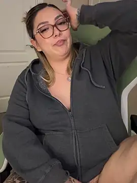 nativepumpkin95 online show from March 17, 2025, 5:56 am