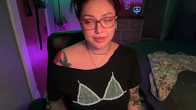 nativepumpkin95 online show from July 18, 2026, 3:00 am