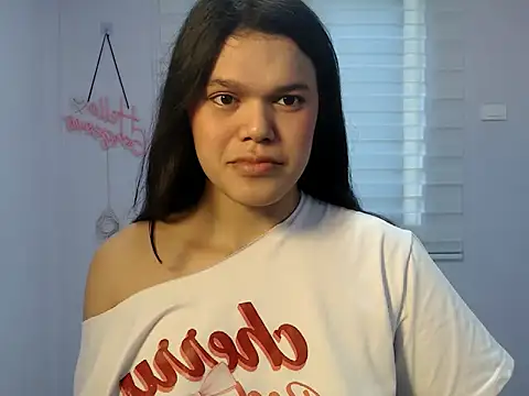 Snapshot of Miss_Ivanawolf chatting on March 24, 2026, 5:34 am Miss Ivanawolf online show from March 24, 2026, 5:34 am