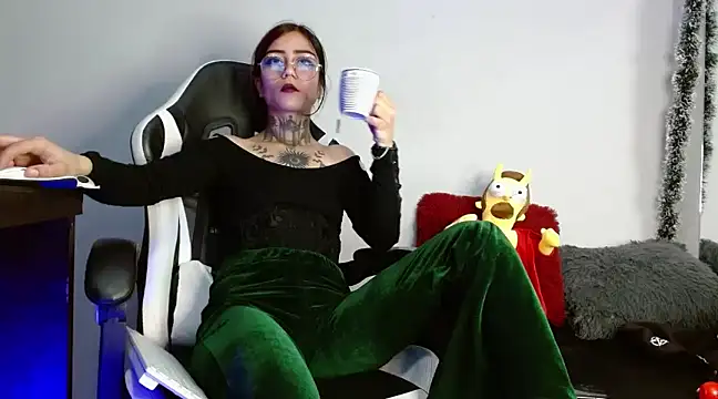 Snapshot of Ardat_Lili69 chatting on December 19, 2024, 12:45 pm Ardat Lili69 online show from December 19, 2024, 12:45 pm