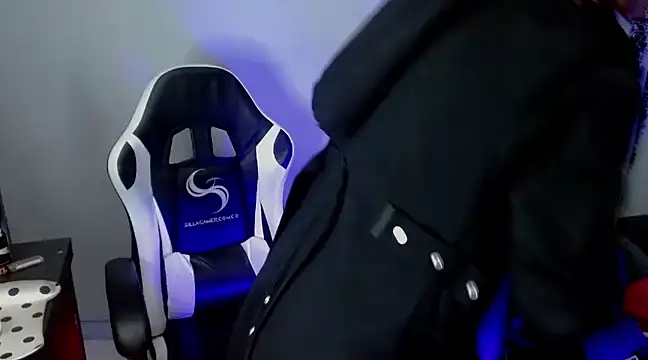 Snapshot of Ardat_Lili69 chatting on December 30, 2024, 4:40 pm Ardat Lili69 online show from December 30, 2024, 4:40 pm