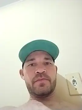 Snapshot of dottado05 chatting on November 18, 2025, 9:03 am dottado05 online show from November 18, 2025, 9:03 am