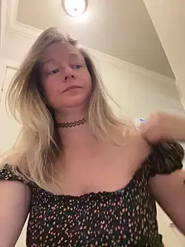 Snapshot of Vivian_MayXxX chatting on January 5, 2025, 8:00 pm Vivian MayXxX online show from January 5, 2025, 8:00 pm