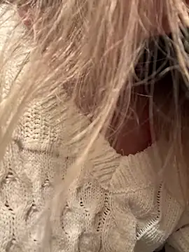 Snapshot of Vivian_MayXxX chatting on January 24, 2025, 11:02 pm Vivian MayXxX online show from January 24, 2025, 11:02 pm