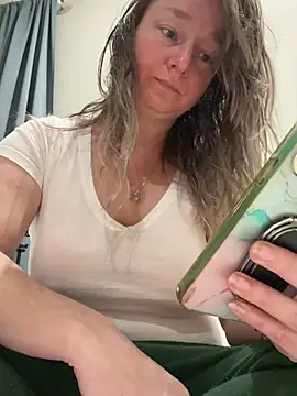 Snapshot of Vivian_MayXxX chatting on March 9, 2025, 9:03 pm Vivian MayXxX online show from March 9, 2025, 9:03 pm