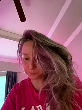 Snapshot of Vivian_MayXxX chatting on October 2, 2025, 10:50 pm Vivian MayXxX online show from October 2, 2025, 10:50 pm