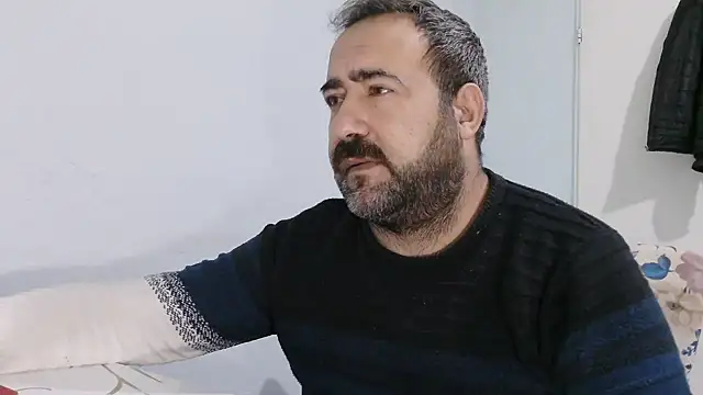 Snapshot of ZYXEL353 chatting on February 3, 2026, 10:37 pm ZYXEL353 online show from February 3, 2026, 10:37 pm