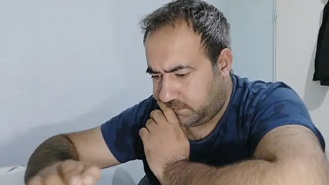 Snapshot of ZYXEL353 chatting on February 8, 2026, 12:14 am ZYXEL353 online show from February 8, 2026, 12:14 am