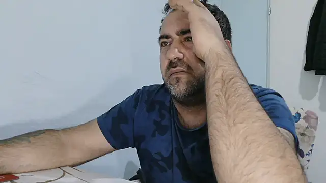 Snapshot of ZYXEL353 chatting on February 11, 2026, 10:48 pm ZYXEL353 online show from February 11, 2026, 10:48 pm