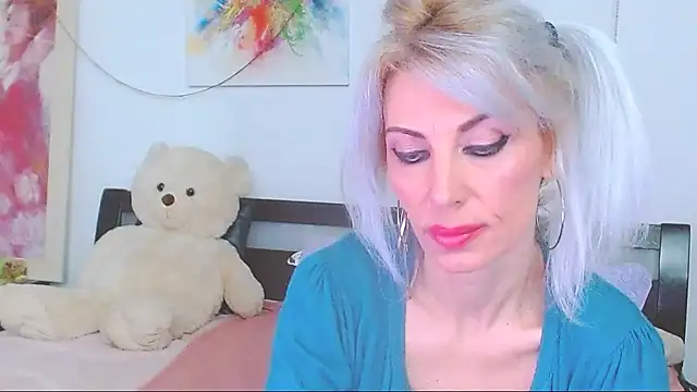 Snapshot of HoneyLara chatting on March 23, 2026, 8:13 pm HoneyLara online show from March 23, 2026, 8:13 pm