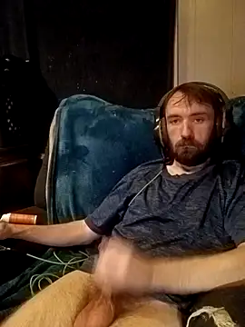 Snapshot of ShadowyTube chatting on February 3, 2025, 4:35 am ShadowyTube online show from February 3, 2025, 4:35 am