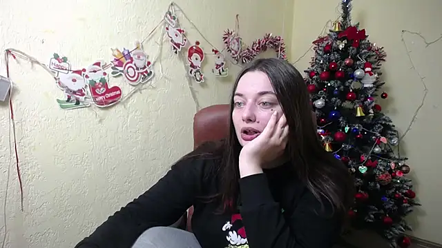 MilanaPrice online show from December 18, 2024, 6:25 pm