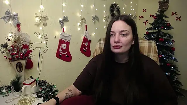 MilanaPrice online show from December 18, 2025, 6:36 pm