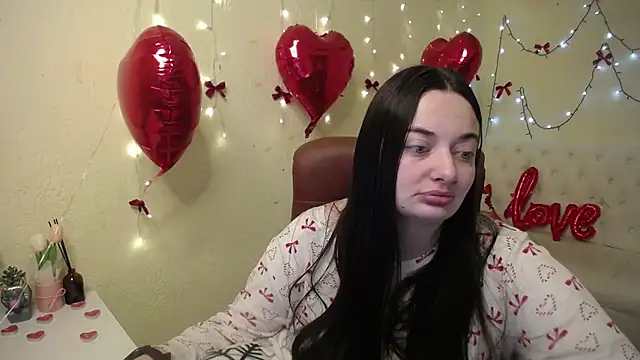 MilanaPrice online show from February 12, 2026, 8:37 pm