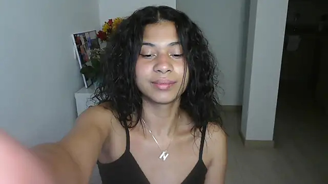 Snapshot of dark_enchantress_ chatting on January 20, 2025, 1:39 am dark enchantress online show from January 20, 2025, 1:39 am