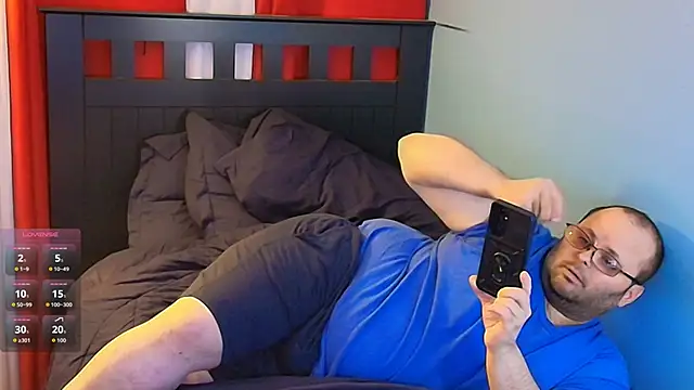 lefty15242 online show from April 15, 2026, 5:25 am