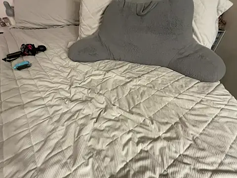 AngelSinz69 online show from February 26, 2025, 8:44 pm