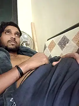 sushilbhosale667 online show from November 26, 2025, 7:04 pm