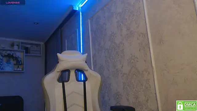 Snapshot of lunarose777 chatting on December 22, 2024, 8:25 pm lunarose777 online show from December 22, 2024, 8:25 pm