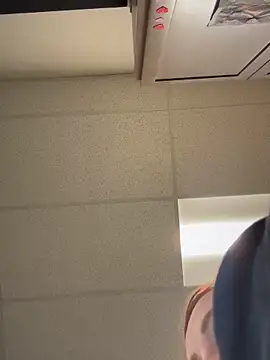 Snapshot of cinnatitties chatting on September 11, 2025, 5:46 pm cinnatitties online show from September 11, 2025, 5:46 pm