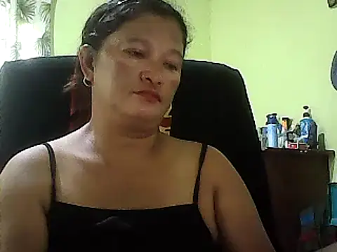 Snapshot of hott_scarlett chatting on February 8, 2025, 4:36 am hott scarlett online show from February 8, 2025, 4:36 am