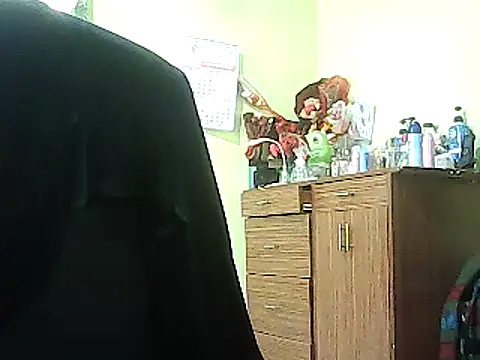 Snapshot of hott_scarlett chatting on February 15, 2025, 2:15 am hott scarlett online show from February 15, 2025, 2:15 am