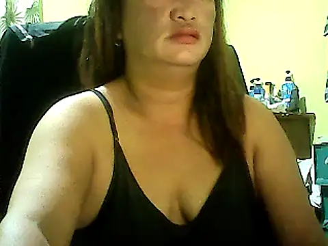 Snapshot of hott_scarlett chatting on March 9, 2025, 7:48 pm hott scarlett online show from March 9, 2025, 7:48 pm