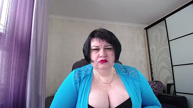 JuicyLady Di online show from February 26, 2026, 6:12 am