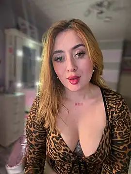 Snapshot of Sam_Thompsoon_ chatting on February 3, 2026, 3:26 am Sam Thompsoon online show from February 3, 2026, 3:26 am