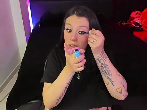 lia minami online show from April 11, 2026, 4:06 am