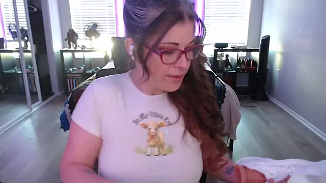 Snapshot of TheLenaAdams chatting on January 13, 2025, 7:31 pm TheLenaAdams online show from January 13, 2025, 7:31 pm