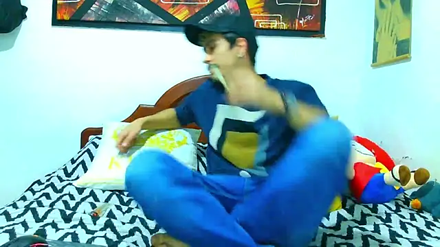 Snapshot of ryan_maxy chatting on October 16, 2025, 12:00 am ryan maxy online show from October 16, 2025, 12:00 am