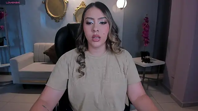 Snapshot of MartinnaBonnet chatting on January 23, 2025, 12:52 pm MartinnaBonnet online show from January 23, 2025, 12:52 pm