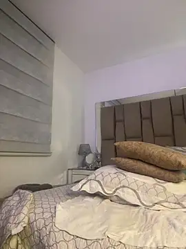 Amber Parker online show from April 15, 2026, 5:47 am