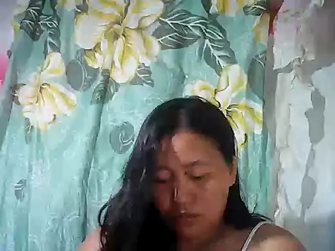 Snapshot of Sexyhorney4u chatting on November 11, 2025, 4:01 am Sexyhorney4u online show from November 11, 2025, 4:01 am