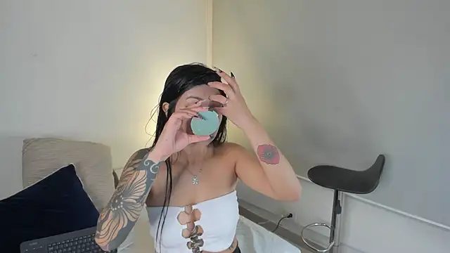 Snapshot of Cilie_lee chatting on February 5, 2025, 1:22 pm Cilie lee online show from February 5, 2025, 1:22 pm