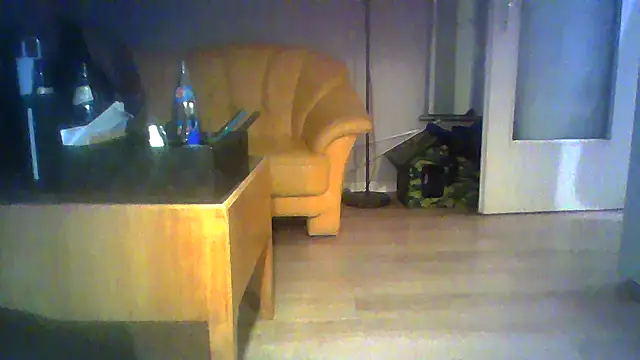 Hotwerner666 online show from April 19, 2026, 4:45 am