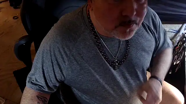 Snapshot of Drake_DVamp chatting on November 7, 2025, 10:26 am Drake DVamp online show from November 7, 2025, 10:26 am