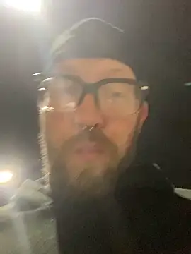 Snapshot of Tomas_Zaddy chatting on March 2, 2025, 12:01 pm Tomas Zaddy online show from March 2, 2025, 12:01 pm