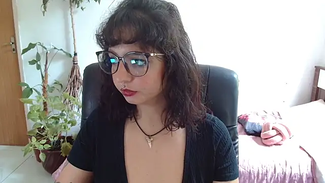 myamillor online show from December 20, 2025, 1:29 pm