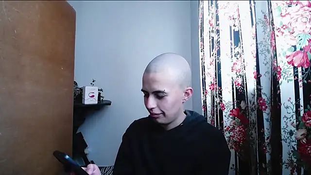 Snapshot of Cocain_Atenea chatting on November 19, 2025, 7:14 pm Cocain Atenea online show from November 19, 2025, 7:14 pm