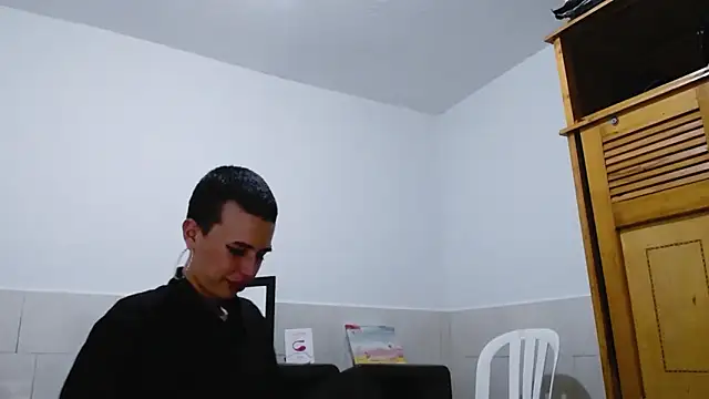 Snapshot of Cocain_Atenea chatting on December 19, 2025, 9:11 pm Cocain Atenea online show from December 19, 2025, 9:11 pm