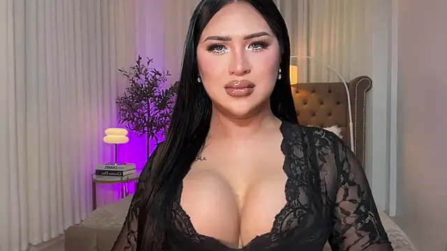 Your Majesty Tyra online show from September 22, 2025, 4:47 am