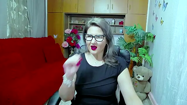 LucilleFenlys online show from December 7, 2024, 10:28 pm