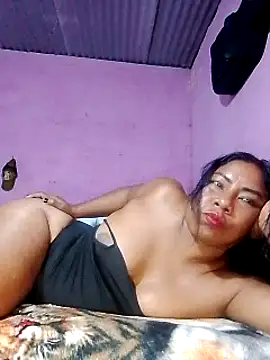 rosmery-navarro online show from January 25, 2025, 9:47 am