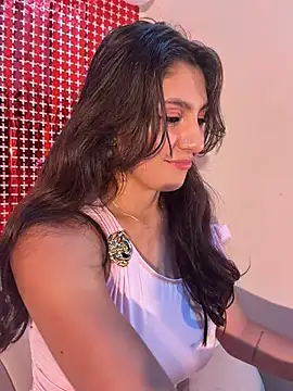 Snapshot of loolla_23 chatting on April 6, 2026, 4:46 am loolla 23 online show from April 6, 2026, 4:46 am