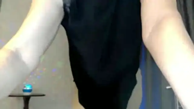 elenaza online show from March 25, 2026, 9:54 pm