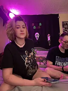 Snapshot of Mallorykoxx69 chatting on October 8, 2025, 7:50 am Mallorykoxx69 online show from October 8, 2025, 7:50 am