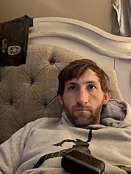 lewis7869 online show from December 3, 2025, 5:44 pm