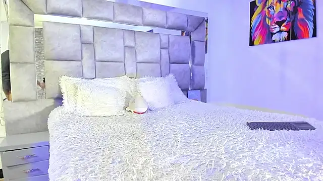 Snapshot of Candy_And_Andy_ chatting on September 19, 2025, 1:18 am Candy And Andy online show from September 19, 2025, 1:18 am